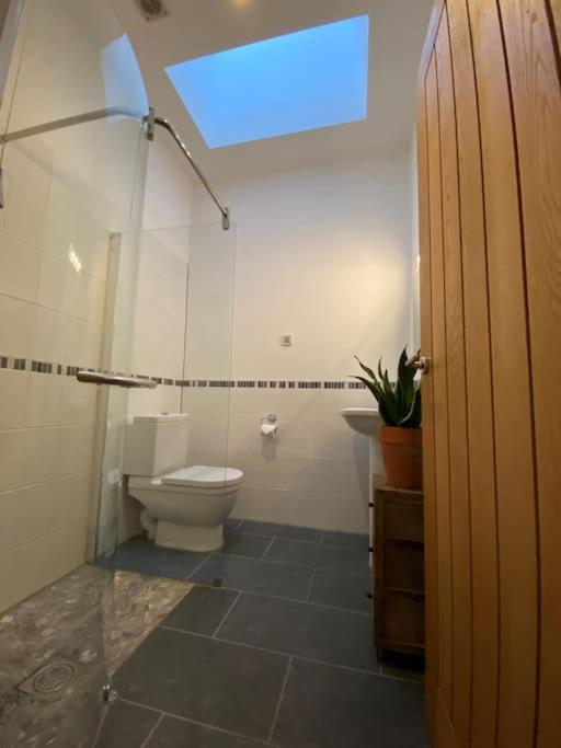 Courtyard Cottage 로커비 외부 사진